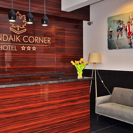 Hotel Klondaik Corner Варка Екстер'єр фото