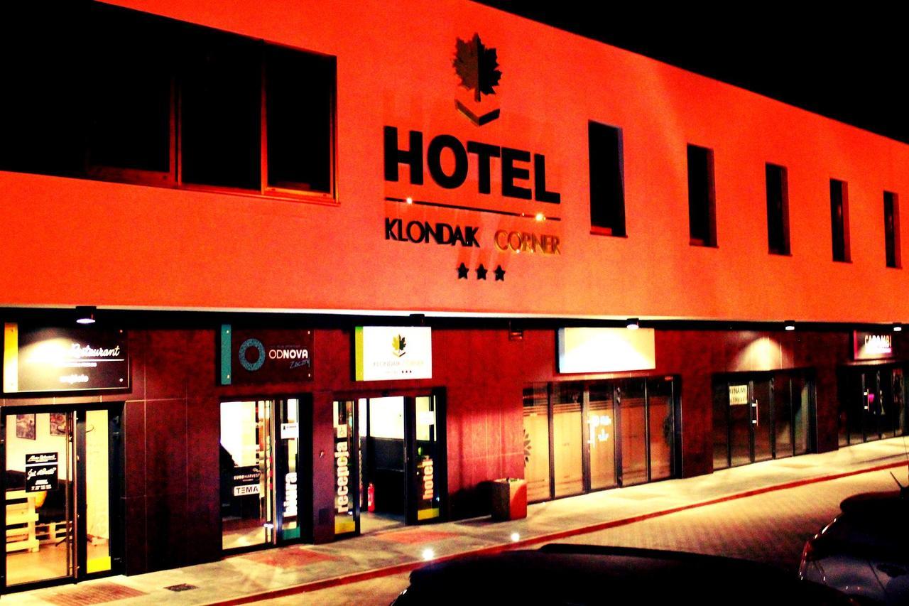 Hotel Klondaik Corner Варка Екстер'єр фото